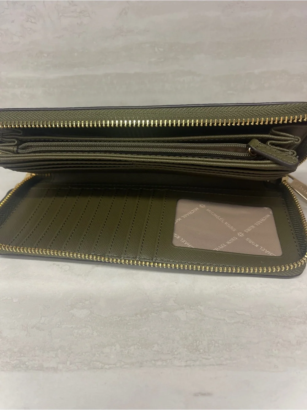 Michael Kors Pebble Leather Continental Wallet/Wristlet Duffle Green